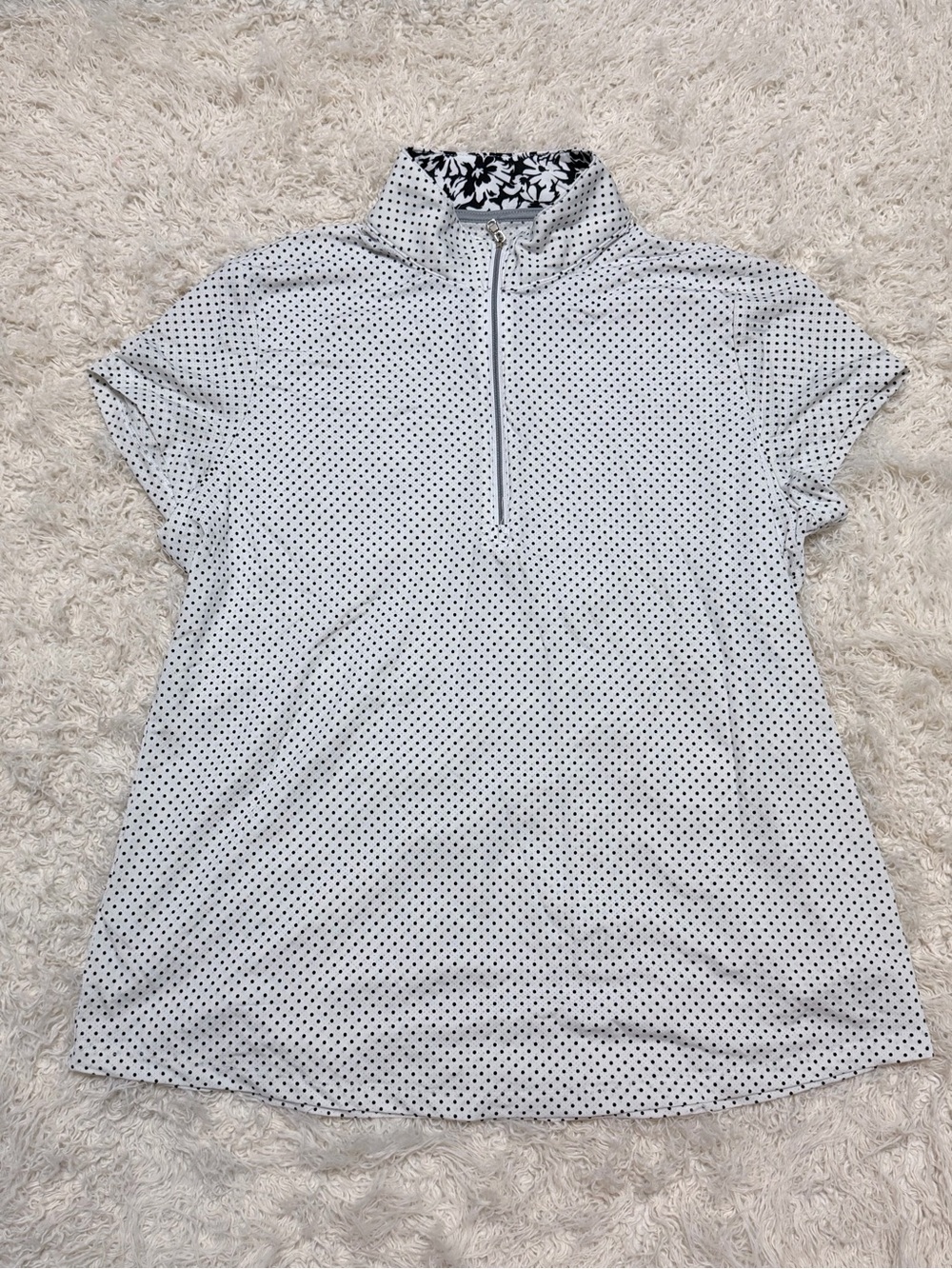 Lrg White Short-Sleeve Half-Zip Polo with Black Polka Dot Print